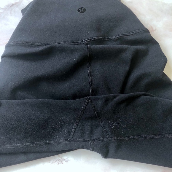 ❤️SOLD❤️Lululemon Black Wunder Under Hi-Rise 25” - Picture 7 of 7